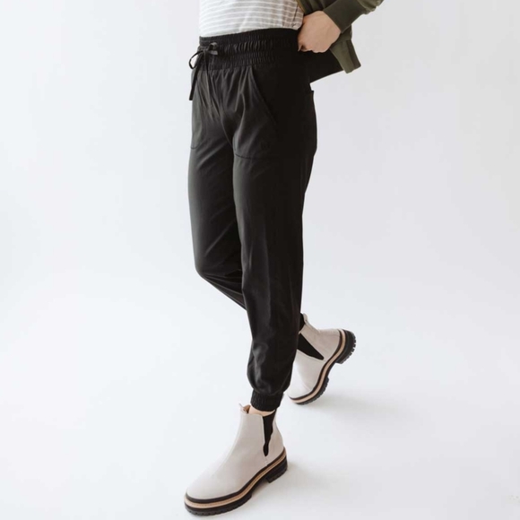 Albion Fit Destination Jogger Black Size Small Petite - Picture 1 of 9